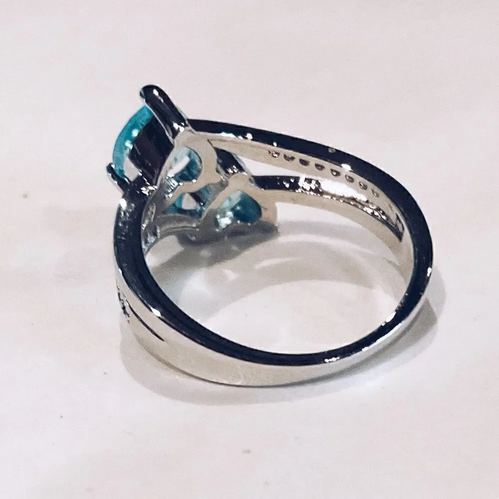 New Beautiful Blue Heart Ring